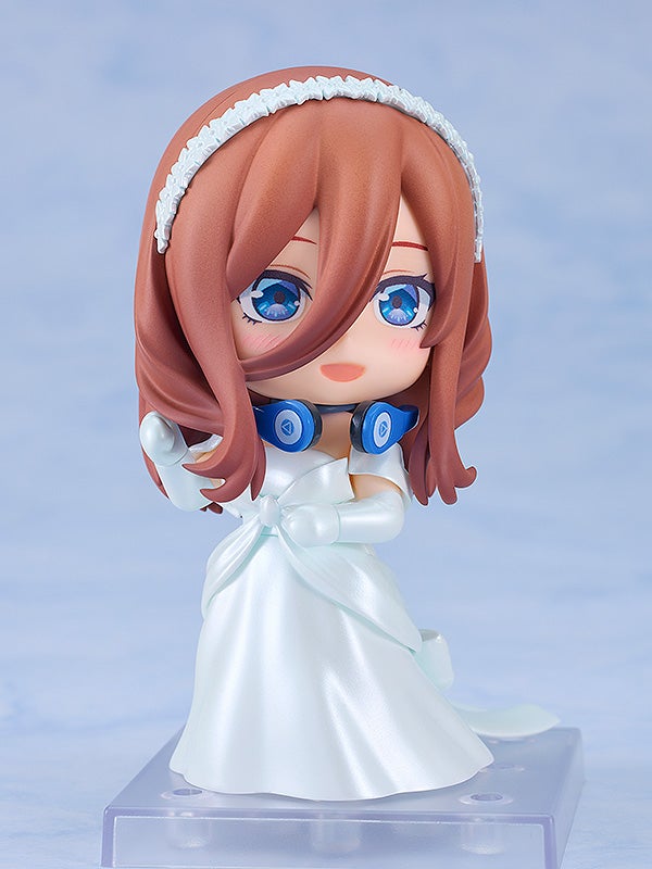 Nendoroid 2374 Miku Nakano Wedding Dress Ver. (The Quintessential Quintuplets)